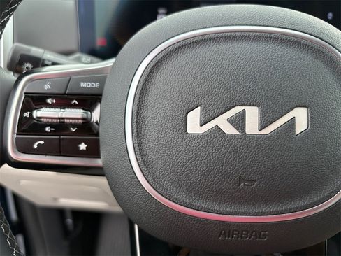 New 2025 Kia Sorento S w/ Panoramic Sunroof Package image 25