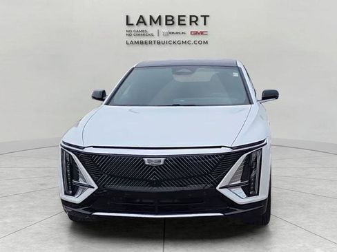 Used 2024 Cadillac Lyriq Luxury w/ LPO, Floor Liner Package image 8