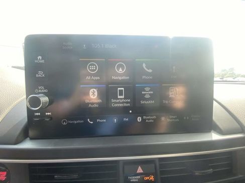 Used 2025 Honda Pilot Touring image 22
