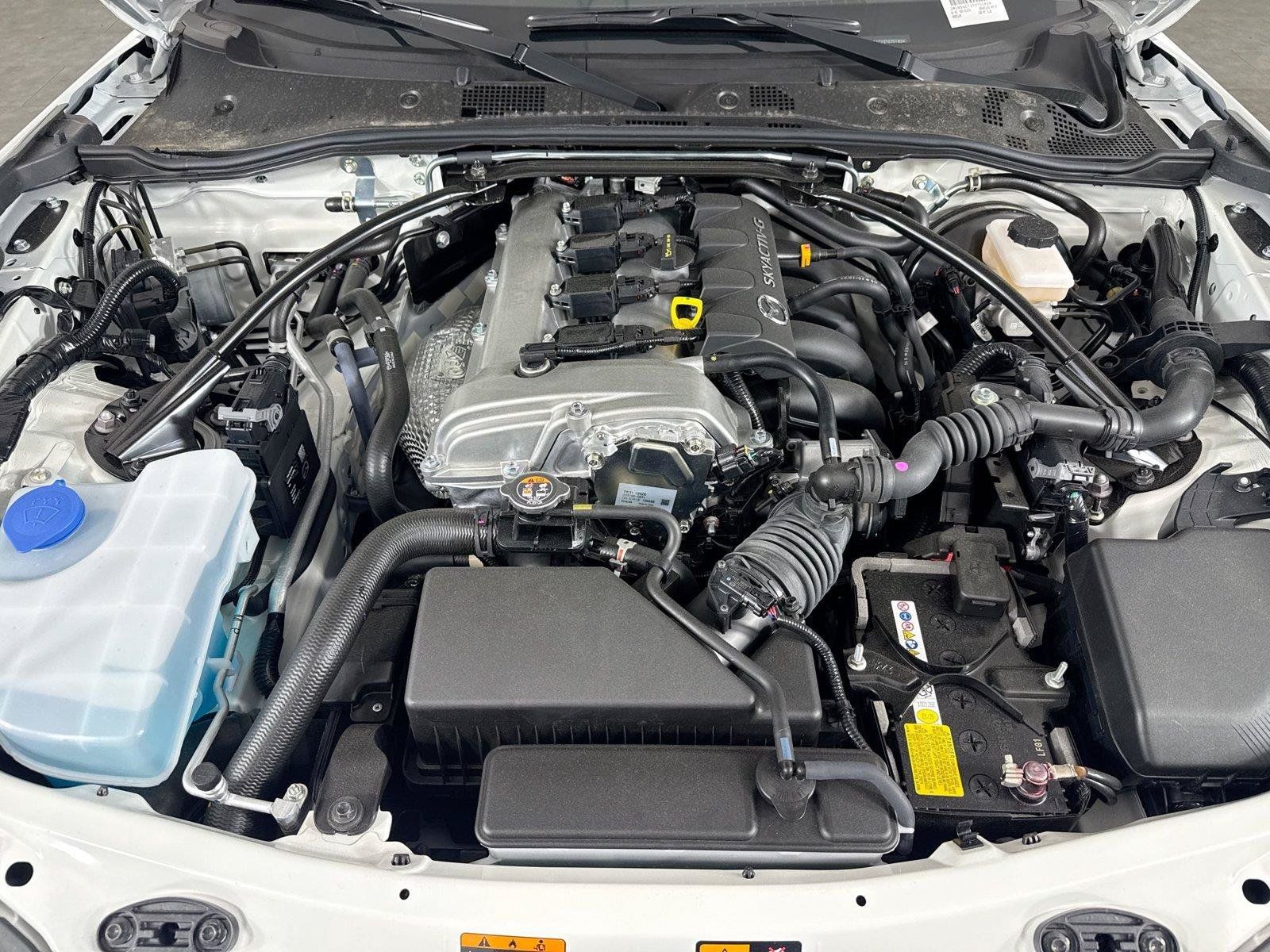 New 2026 MAZDA MX-5 Miata Club w/ Interior Package RWD image 11