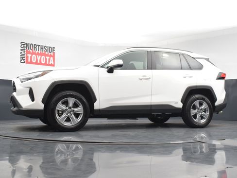 Used 2025 Toyota RAV4 XLE AWD/4WD image 24
