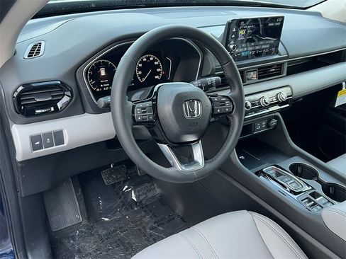 New 2025 Honda Pilot EX-L image 17