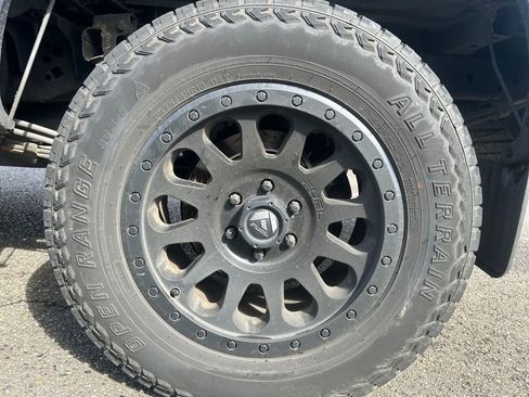 Used 2014 Ford F150 XLT w/ Equipment Group 302A Luxury image 12