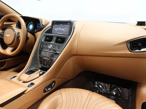 Used 2020 Aston Martin DB11 Volante RWD image 80