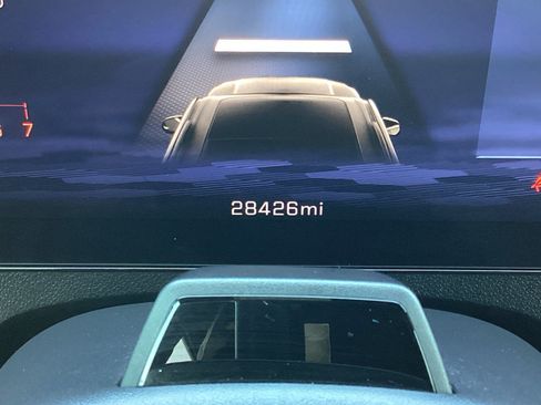 Used 2025 Chevrolet Traverse RS FWD image 3