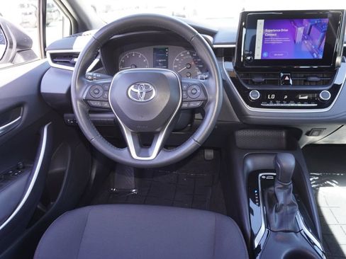 Certified 2025 Toyota Corolla SE FWD image 10
