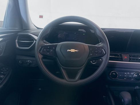Used 2024 Chevrolet TrailBlazer LS image 17
