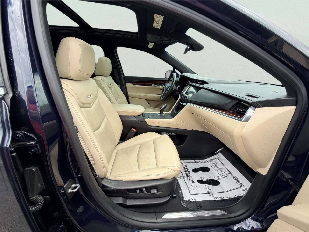 Used 2017 Cadillac XT5 Premium Luxury FWD image 31