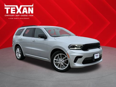 Used 2024 Dodge Durango GT image 1