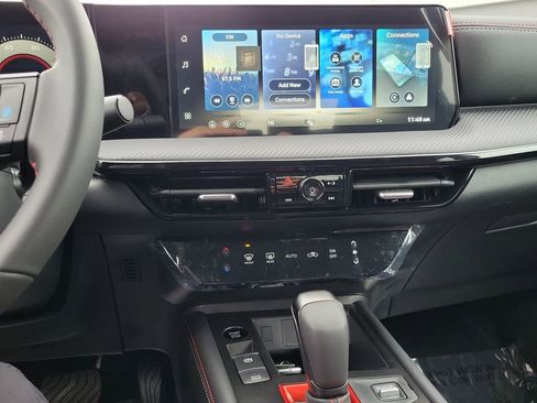 New 2026 Nissan Kicks SR w/ Illumination Package image 9