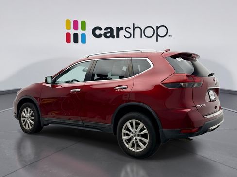 Used 2018 Nissan Rogue SV AWD/4WD image 3