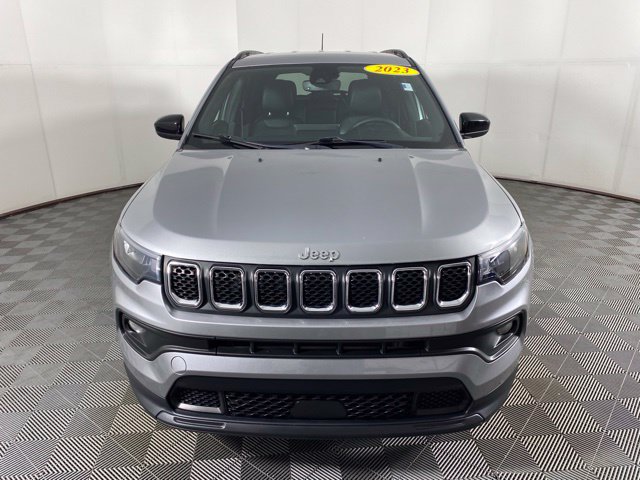 Used 2023 Jeep Compass Latitude w/ Convenience Group AWD/4WD image 12