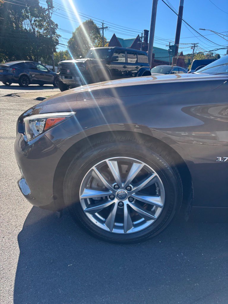 Used 2014 INFINITI Q50 Premium w/ Technology Package AWD/4WD image 9