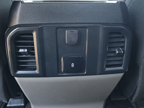 Used 2019 Ford F150 XL w/ Equipment Group 101A Mid AWD/4WD image 18