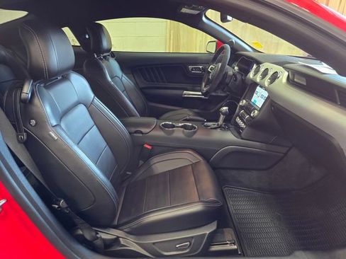 Used 2016 Ford Mustang GT Premium w/ Equipment Group 401A RWD image 30