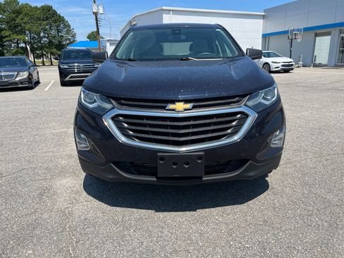 Used 2020 Chevrolet Equinox LS w/ LS Convenience Package FWD image 8