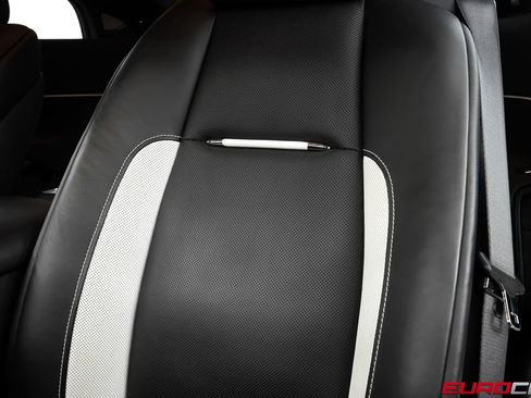 Used 2019 Rolls-Royce Wraith RWD image 38