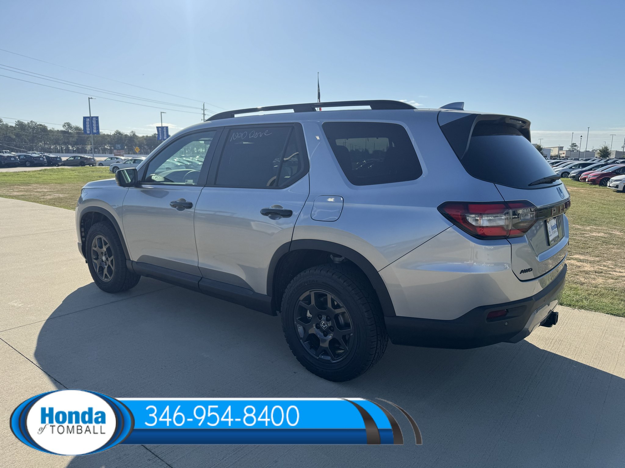 New 2026 Honda Pilot TrailSport image 4