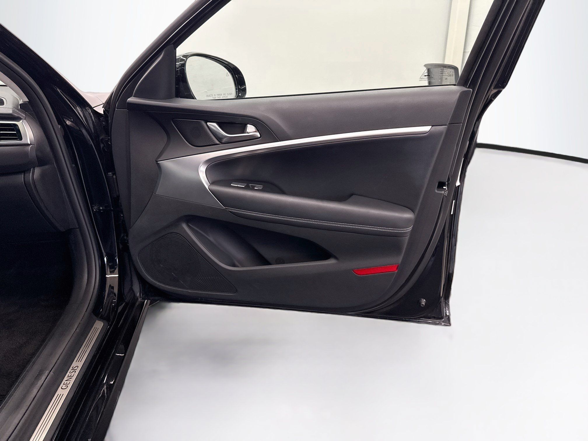 Used 2026 Genesis G70 2.5T RWD image 33