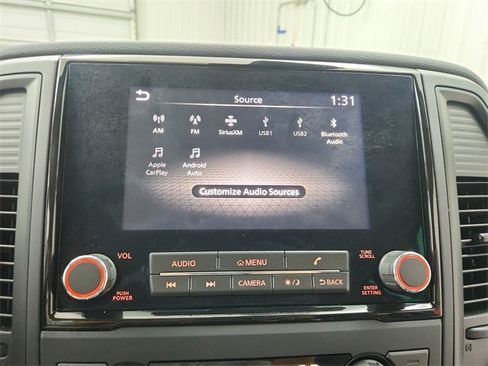 Used 2024 Nissan Titan SV w/ SV Convenience Package image 24