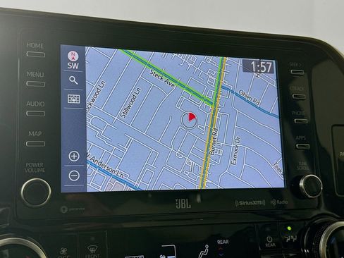 Used 2020 Toyota Highlander Limited image 15