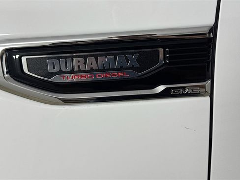 Used 2023 GMC Sierra 1500 SLT w/ SLT Premium Package AWD/4WD image 29