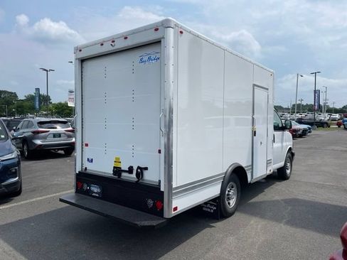 New 2026 Chevrolet Express 3500 w/ Power Convenience Package RWD image 16