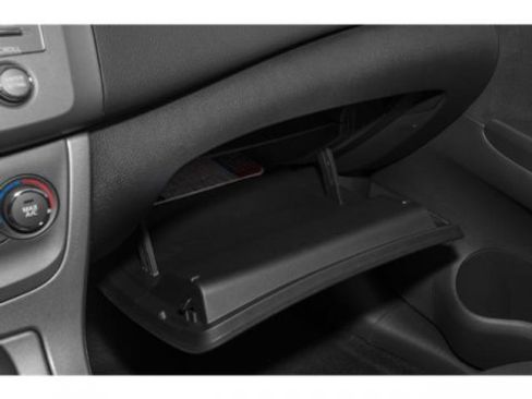 Used 2015 Nissan Sentra SV w/ Cold Weather Package image 19