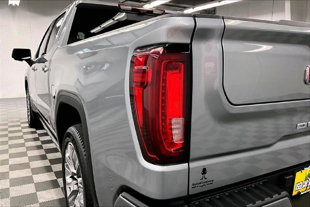 Used 2023 GMC Sierra 1500 Denali w/ Denali Reserve Package AWD/4WD image 38