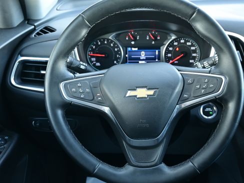 Used 2023 Chevrolet Equinox LT image 17