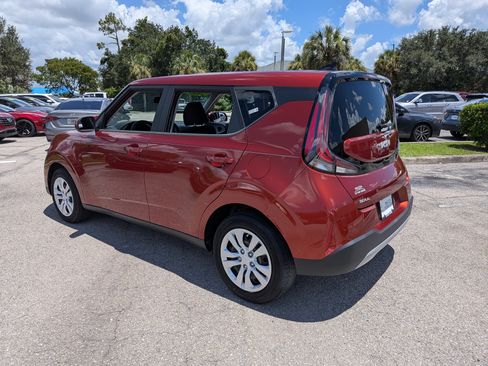 Used 2023 Kia Soul LX FWD image 6