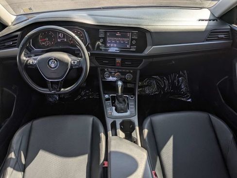 Used 2019 Volkswagen Jetta SE FWD image 13