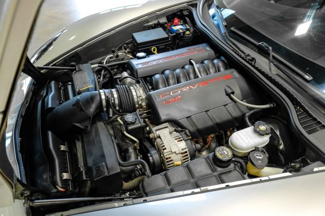 Used 2005 Chevrolet Corvette Coupe w/ Preferred Equipment Group RWD image 45