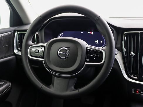 Used 2025 Volvo V60 B5 Cross Country Ultra w/ Protection Package Premier AWD/4WD image 18