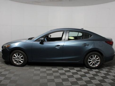 Used 2015 MAZDA MAZDA3 i Touring w/ Technology Package image 4