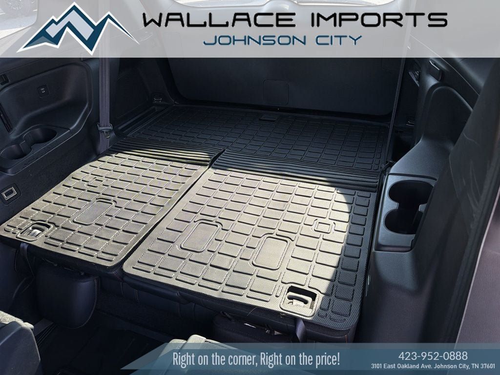 Used 2025 Honda Pilot TrailSport image 40