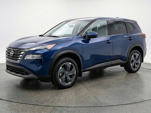 Used 2025 Nissan Rogue SV FWD image 3
