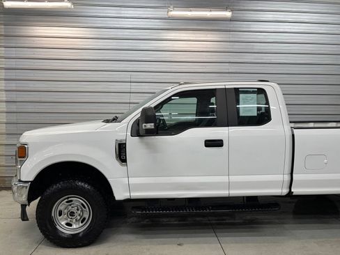 Used 2020 Ford F250 XL w/ Power Equipment Group AWD/4WD image 3