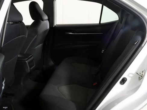 Used 2019 Toyota Camry LE FWD image 25