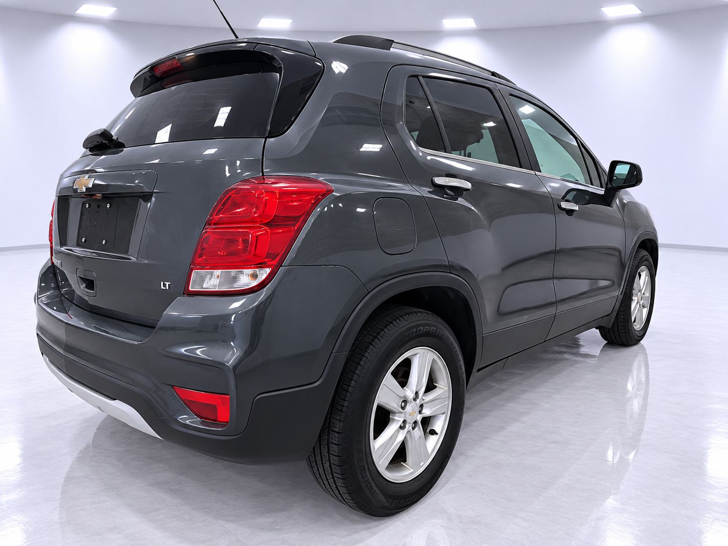 Used 2017 Chevrolet Trax LT w/ LT Convenience Package FWD image 6