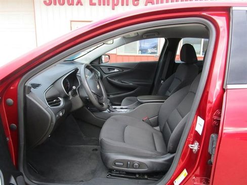 Used 2024 Chevrolet Malibu LT image 10