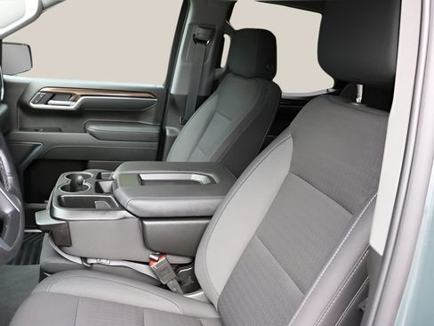 Used 2026 Chevrolet Silverado 1500 LT RWD image 15