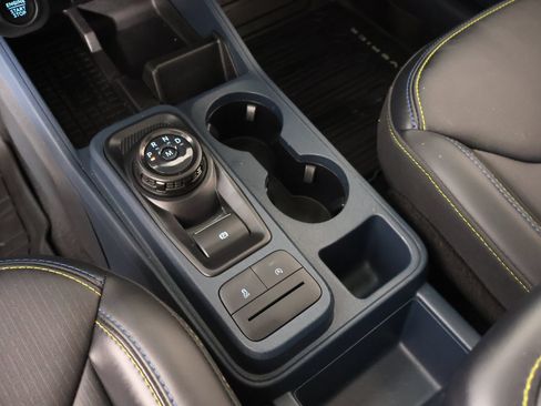 Used 2025 Ford Maverick Lobo AWD/4WD image 9