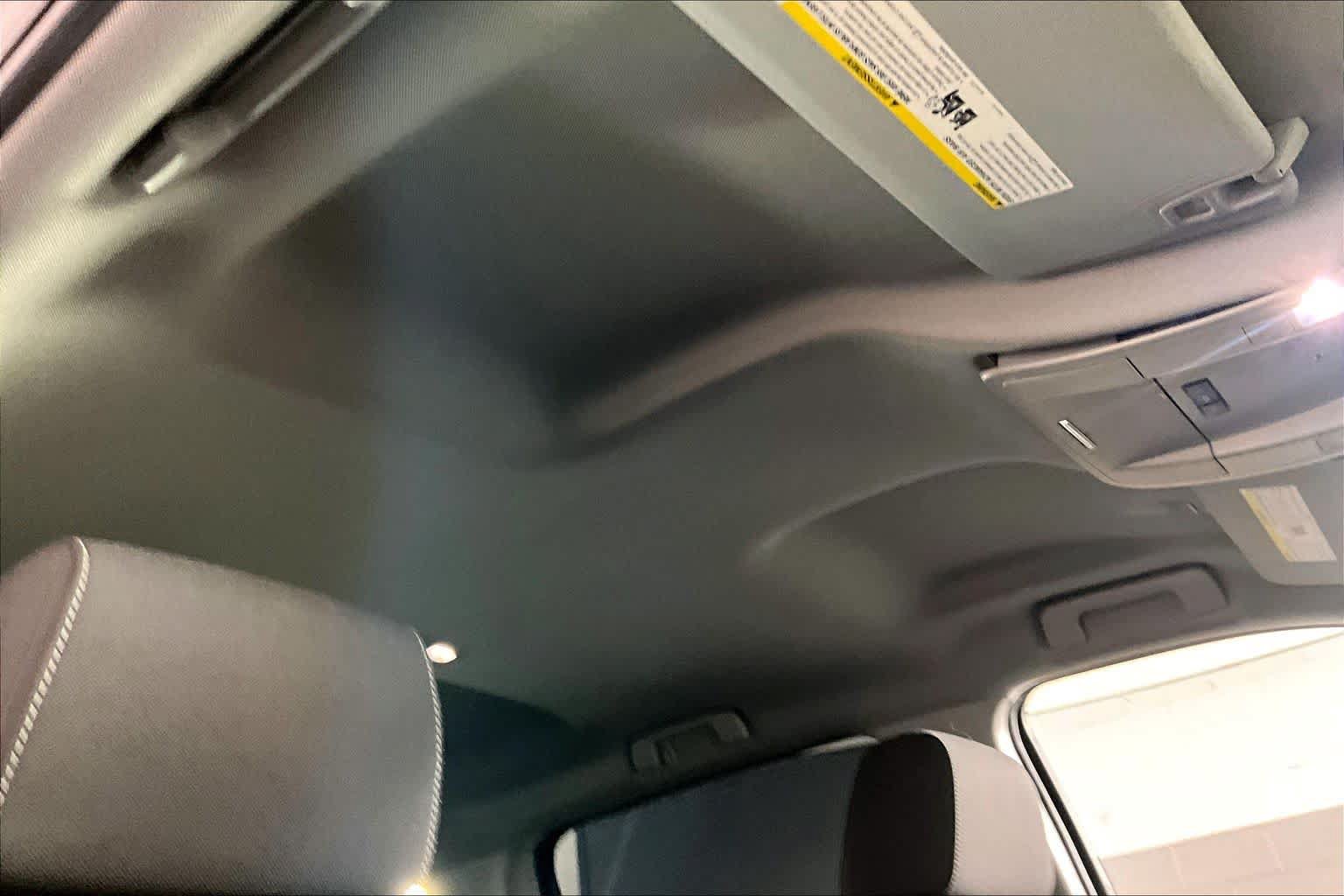 Used 2018 Chevrolet Silverado 1500 LT w/ Texas Edition RWD image 13