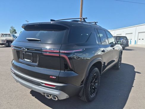 New 2026 Chevrolet Traverse Z71 w/ Enhanced Driving Package AWD/4WD image 3