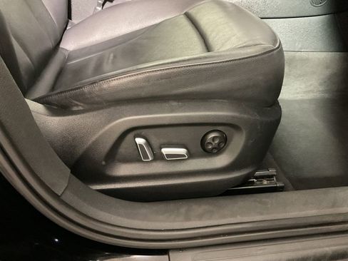 Used 2016 Audi Q3 2.0T Premium Plus AWD/4WD image 38