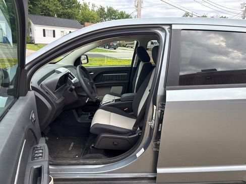 Used 2009 Dodge Journey SXT FWD image 10