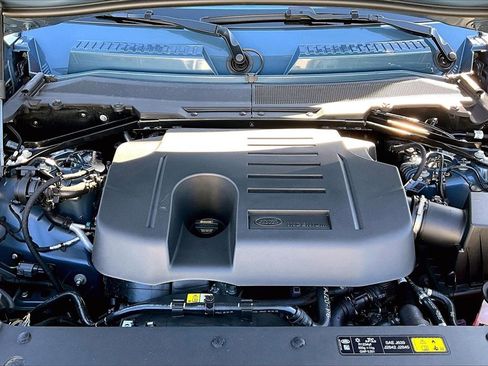 New 2025 Land Rover Defender 110 S image 12