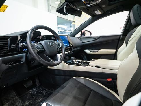 Used 2023 Lexus NX 350 AWD image 4