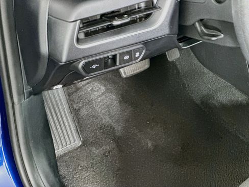 Used 2025 Kia K4 FWD image 17